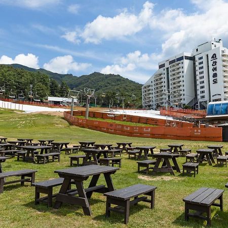 Bears Town Hotell Pocheon Eksteriør bilde