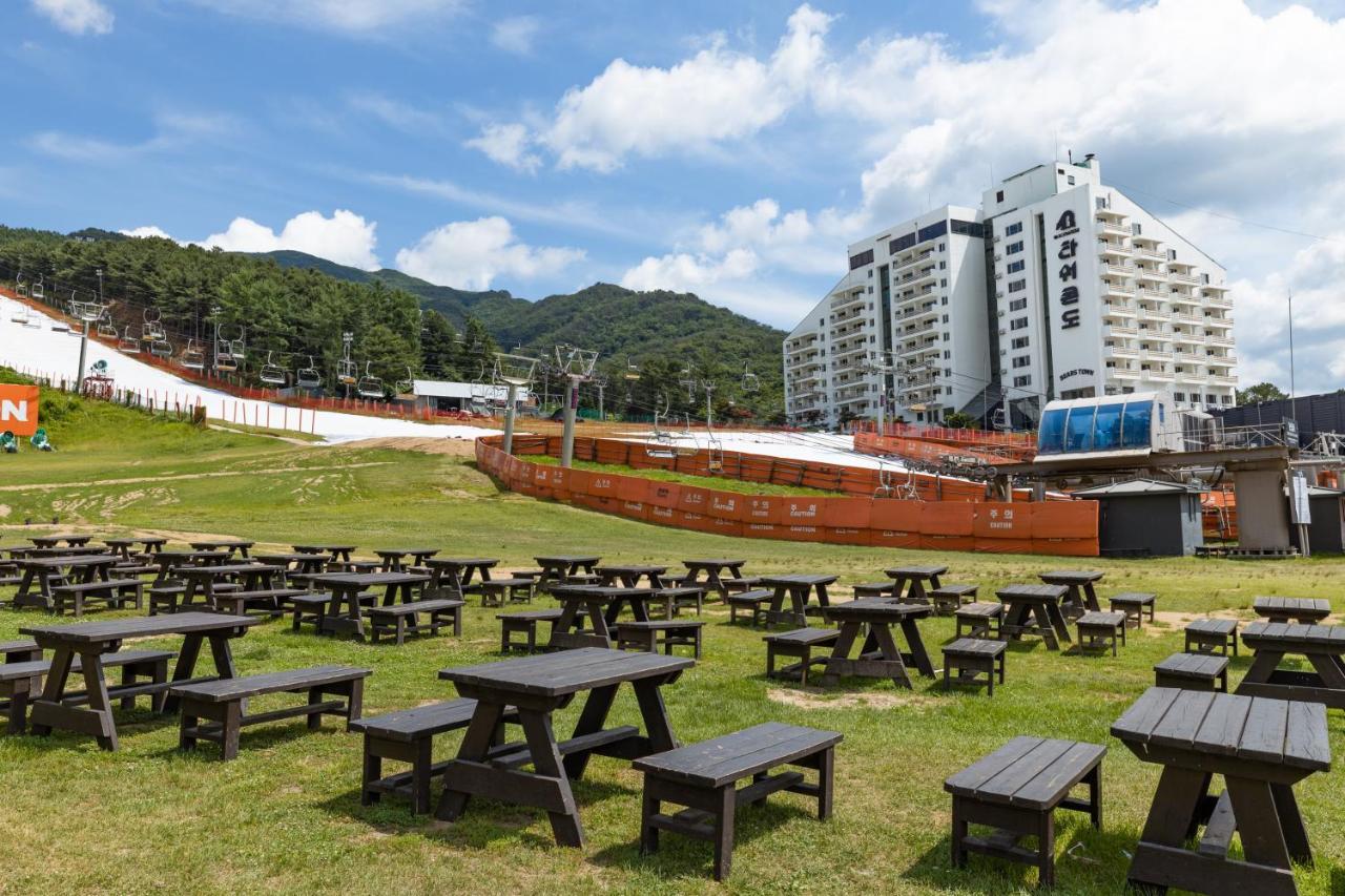 Bears Town Hotell Pocheon Eksteriør bilde