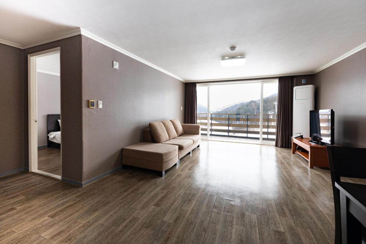 Bears Town Hotell Pocheon Eksteriør bilde